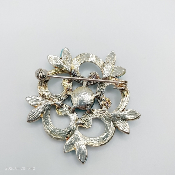 Women's Silver Tone Light Blue Gemstone Brooch Feminine Formal - Picture 5 of 7